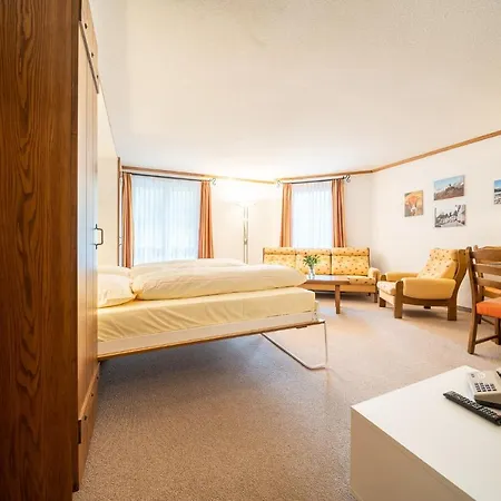 6304 Preislich Attraktives Mit Suedbalkon Am Wanderweg *